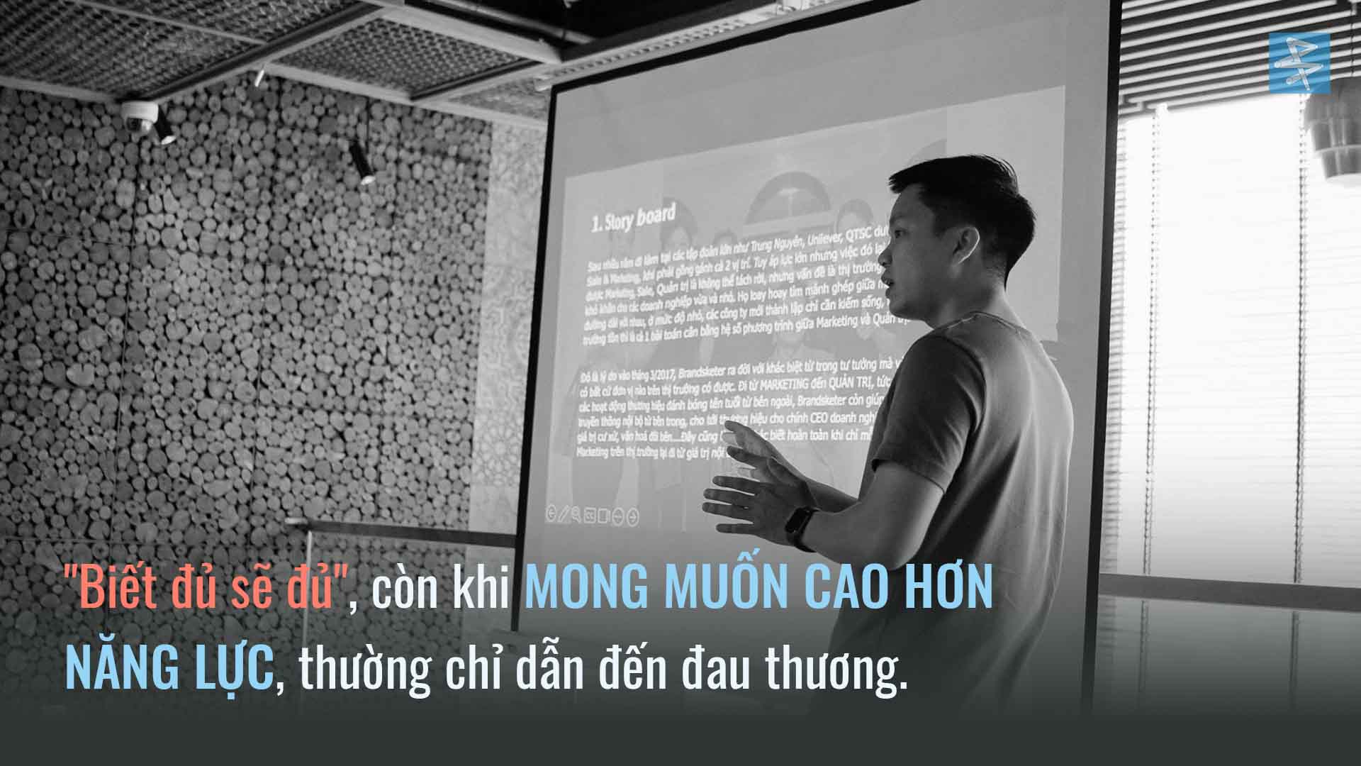 Làm Marketing thông qua góc nhìn chuyên môn hay của người tiêu dùng  