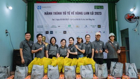  J-P FASHION - Từ những đường cắt may tinh tế đến câu chuyện chinh phục Hoa Kỳ               